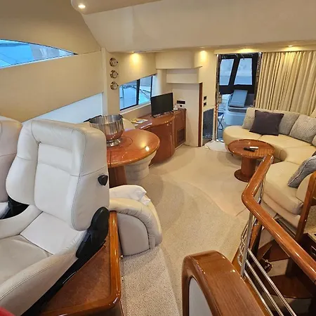 Superbe Yacht Dans Le Port De * קאן