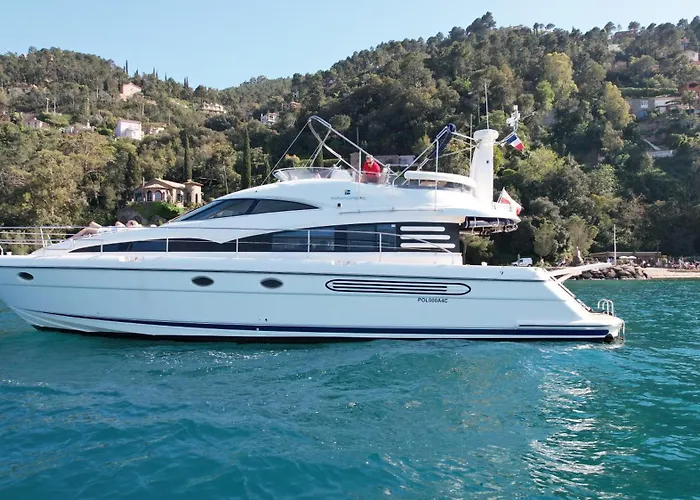 Superbe Yacht Dans Le Port De * Cannes