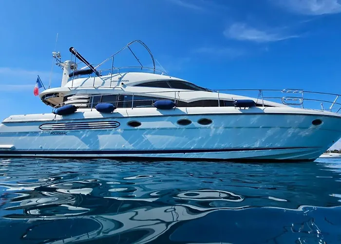 Båthotell Superbe Yacht Dans Le Port De