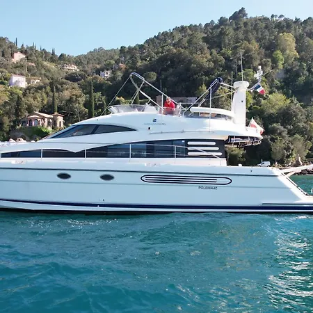 Superbe Yacht Dans Le Port De * Cannes